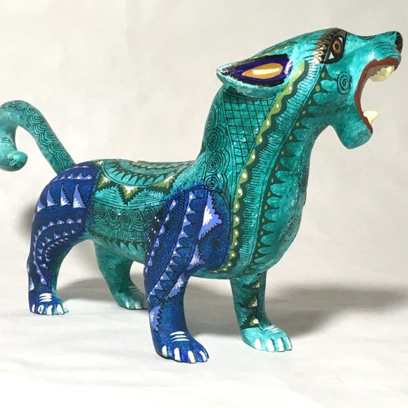 Jaguar Alebrije with Relief Carving of Armadillo and Coyote Included in Design. - Picture 7 of 16